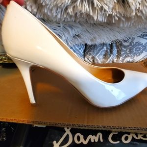 Patented White Pumps